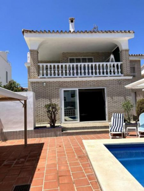 Detached Pool Villa, idyllic setting 450m to beach Caleta De Vélez